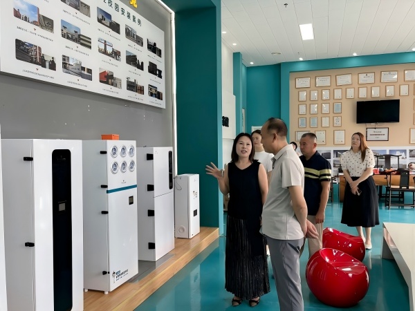 涞水县政协开展营商环境调研 深入米微公司倾听发展心声(2)(1).jpg